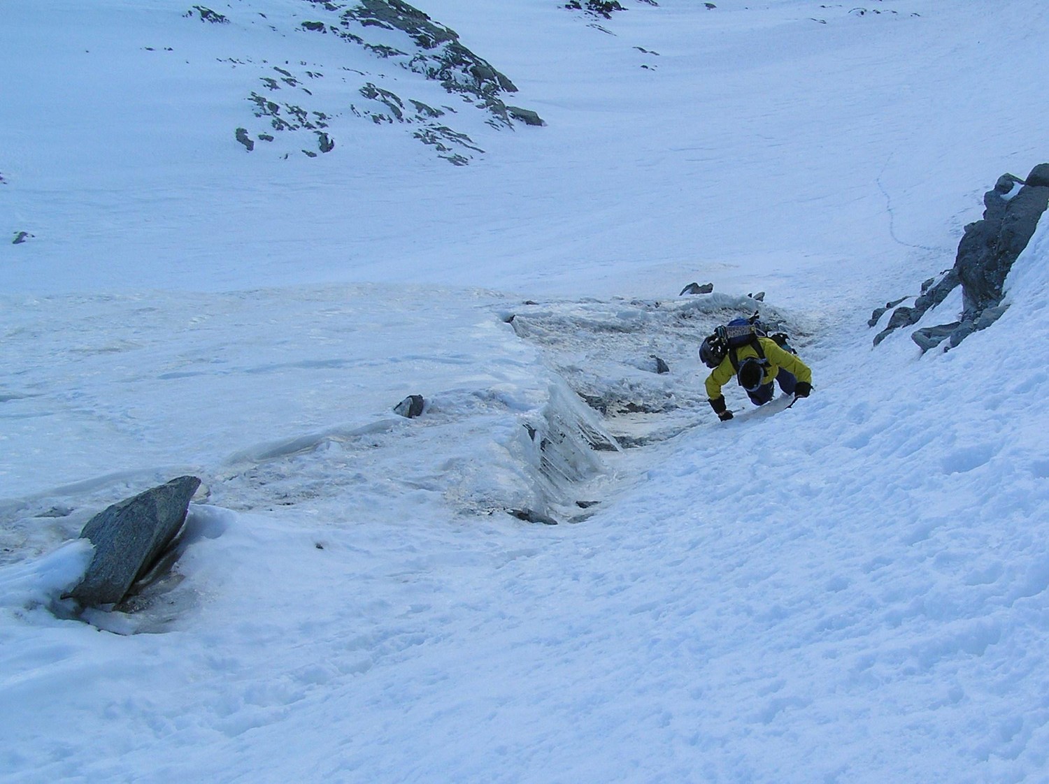 Petit Combin par le glacier Pendant - dans le goulet rive droite