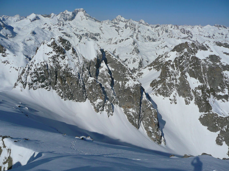 Du sommet vers le Balaïtous