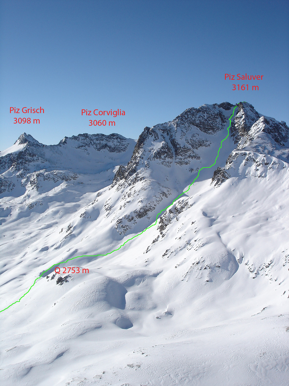 Il canale E al Piz Saluver 3161 m, visto dal Piz dal Buz 2955 m.