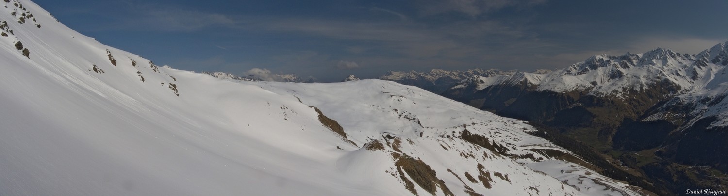 Vue en direction vallée du Rhone depuis Creux de Mourin