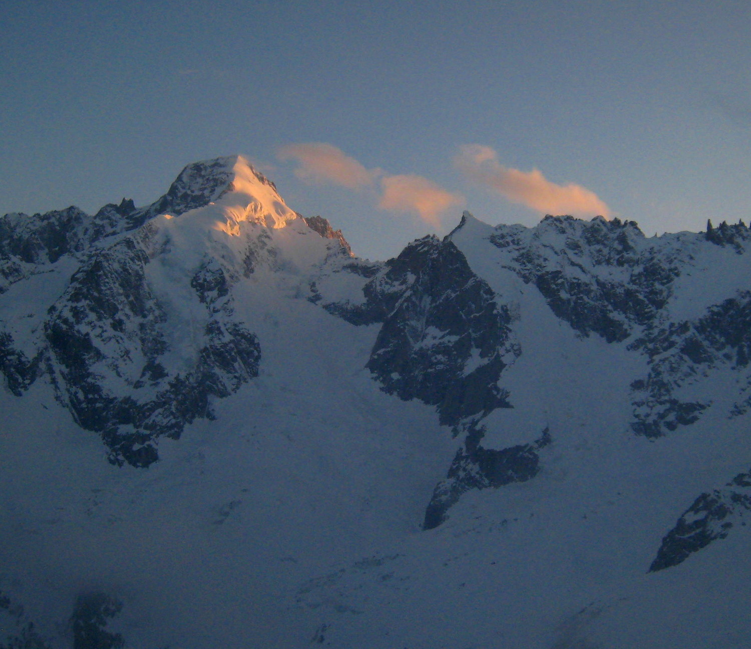 Coucher de soleil sur le Dolent et l'Amône