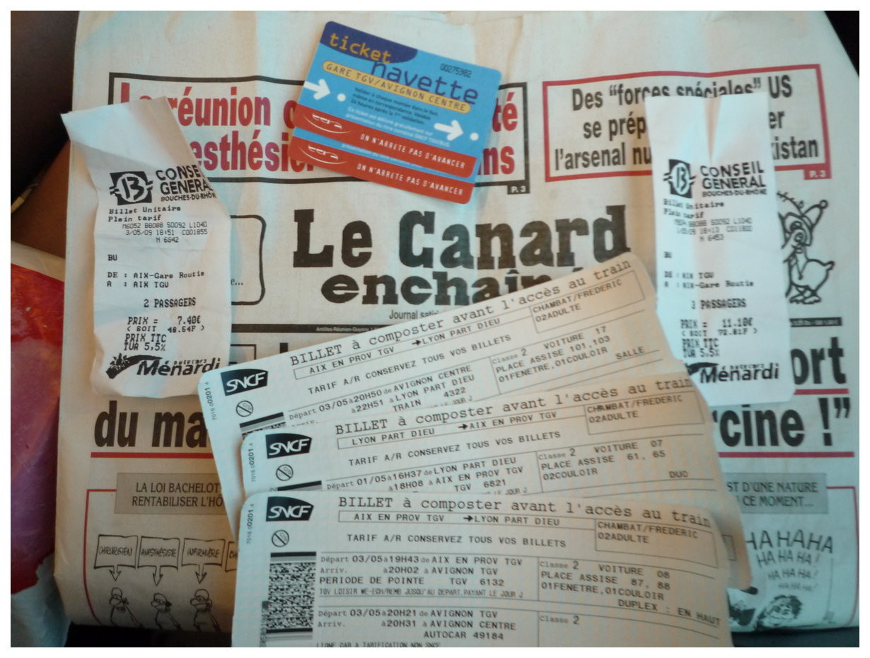 Tickets de transport et dédicace à : Le Canard, Courier, La Décroissance, Ch'Fakir, Politis, etc