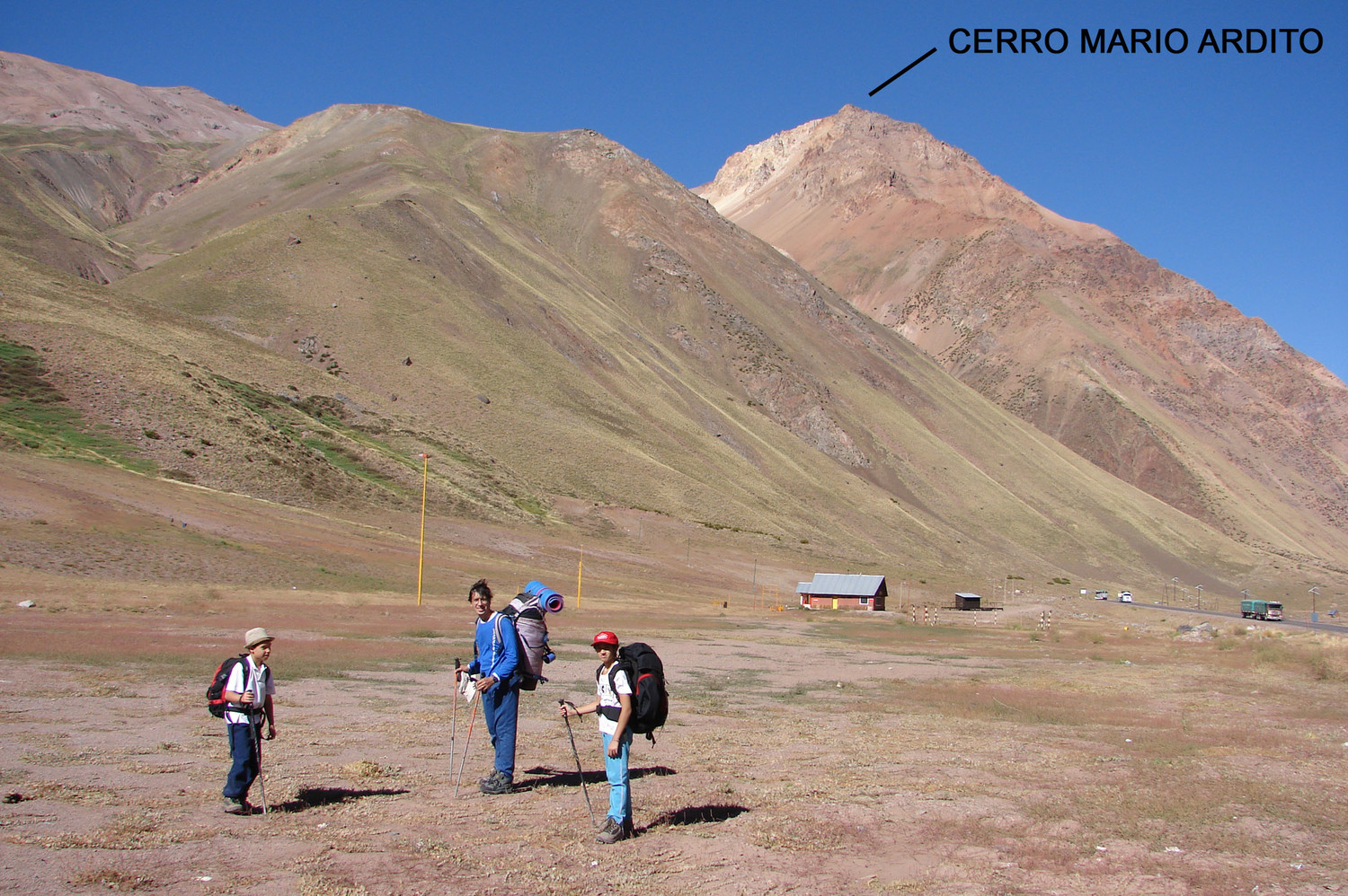 Saliendo al Cerro Mario Ardito desde Penitentes
