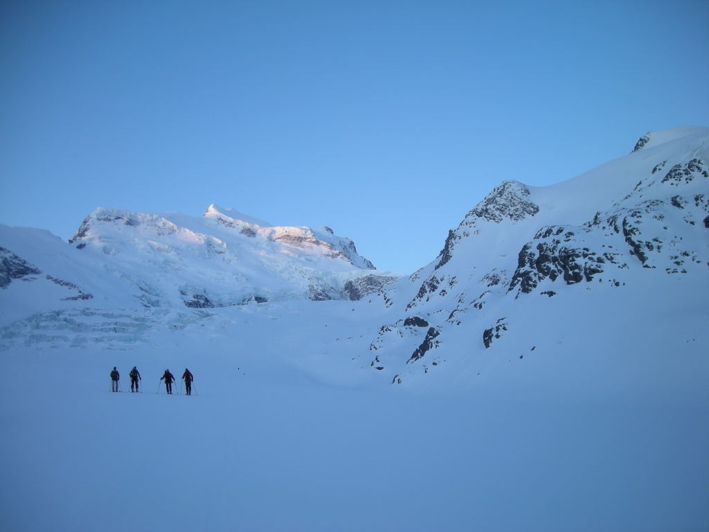 Devant le Grand Combin