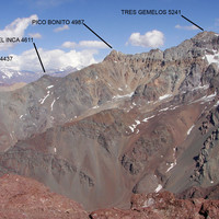 Cerro Negro del Inca, Pico Bonito y Gemelos desde Sta. Elena