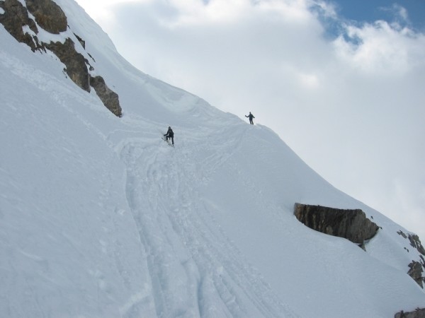 Scendendo dal Wildstrubel W verso Engstligenalp. Il passaggio del Fruestuckplatz.