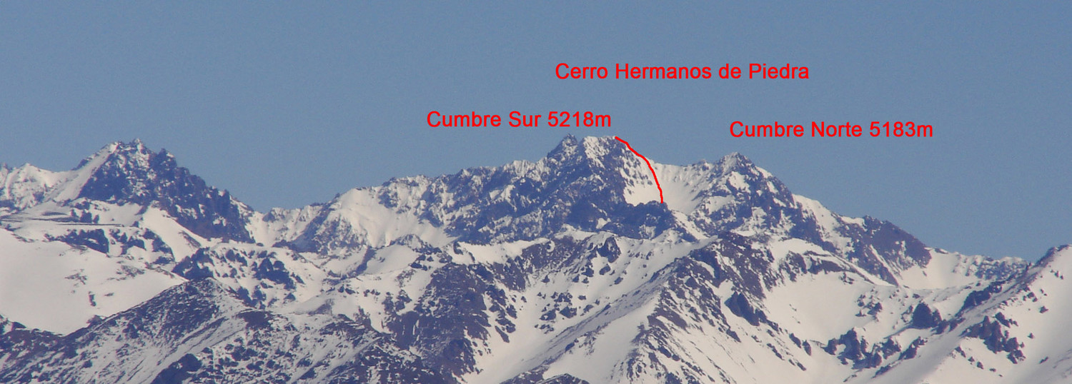 Cerro Hermanos de Piedra visto desde la precordillera