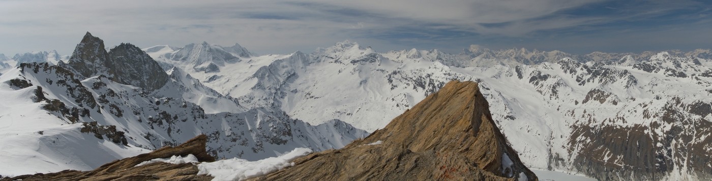 Panorama depuis la Pointe de Vouasson direction Lac des Dix