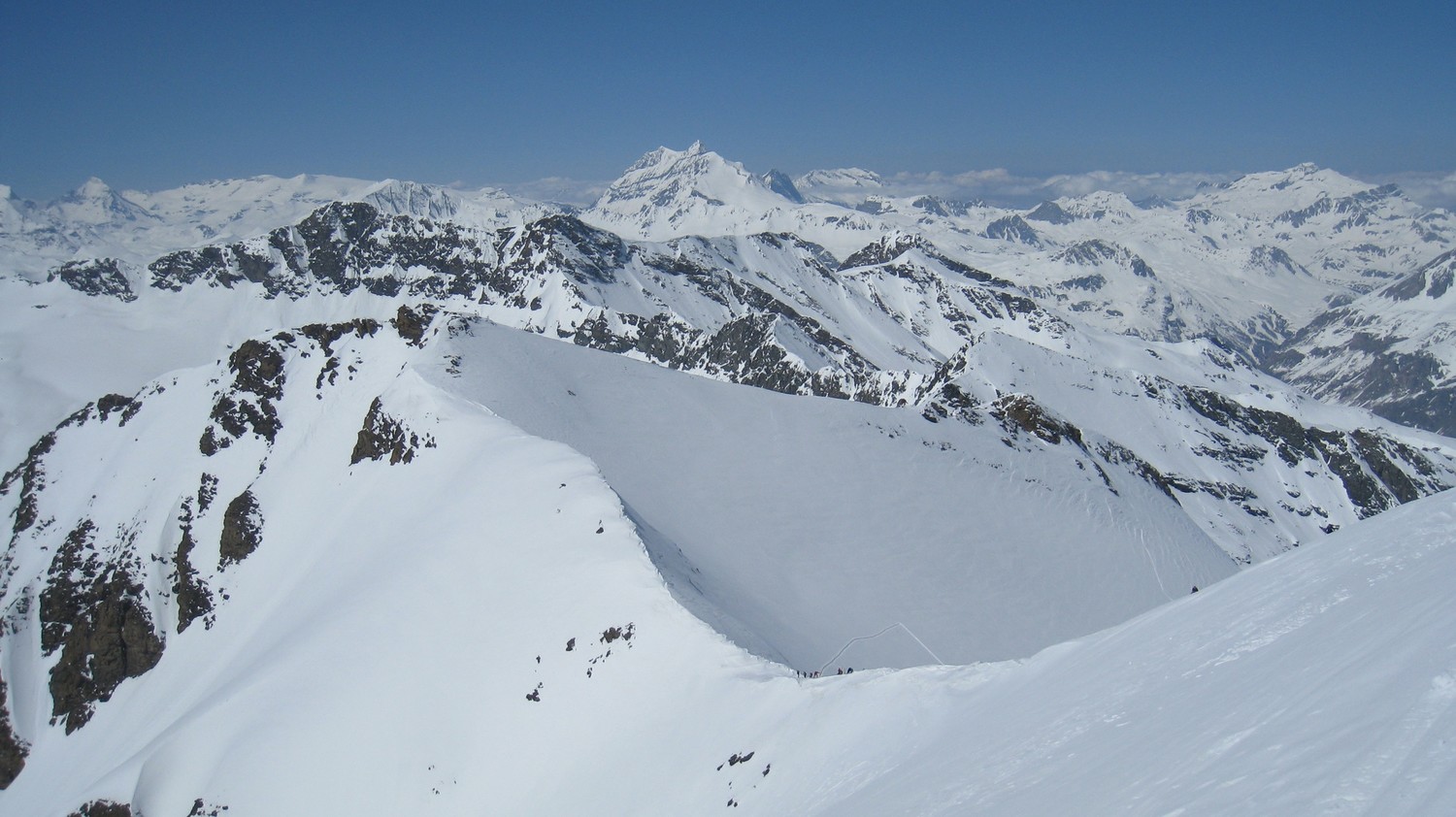 L'arête sommitale, devant la Vanoise