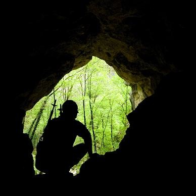 Moi dans une grotte à Frangy