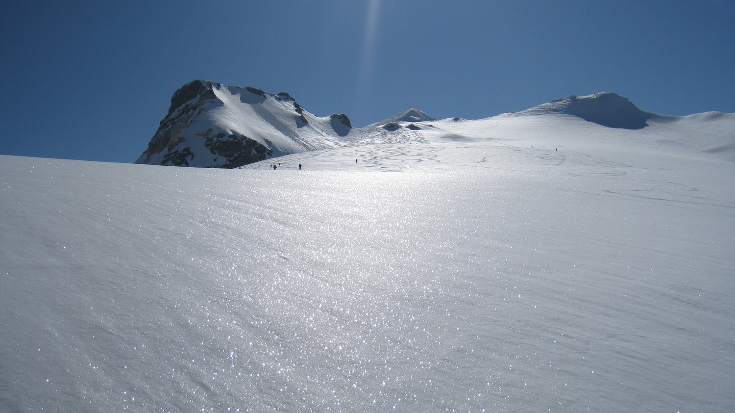 Sur le Glacier de Bassagne, la Pointe de la Galise en ligne de mire