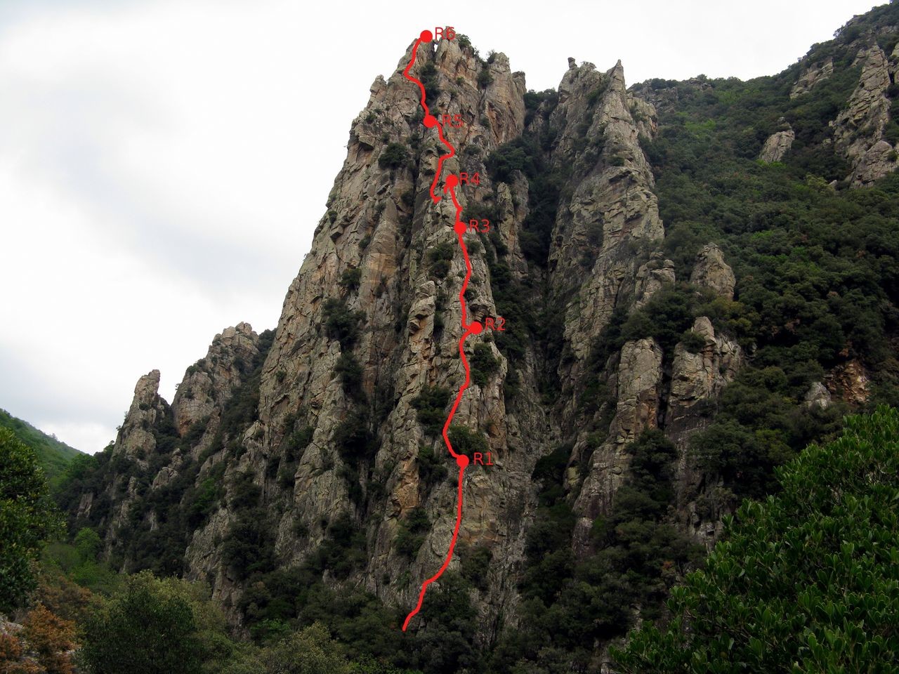 L'itinéraire de l'Arête Sud du Pilier du Bosc
