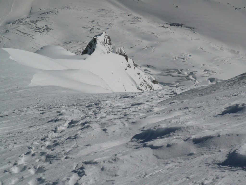 Neige soufflée sur la calotte