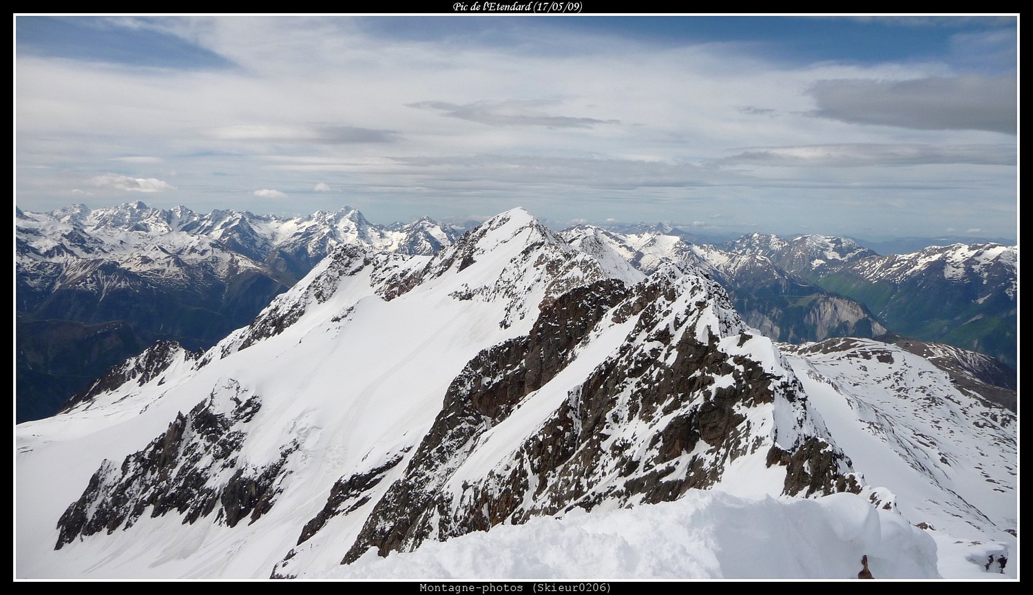 Depuis le sommet, vue vers le S