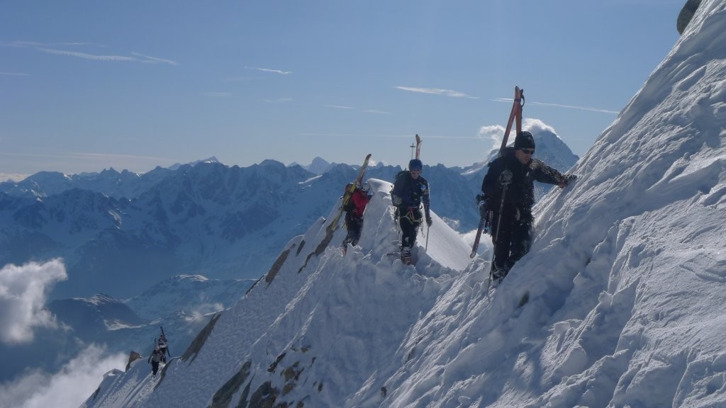 Arête Gallet avant de rejoindre le glacier suspendu