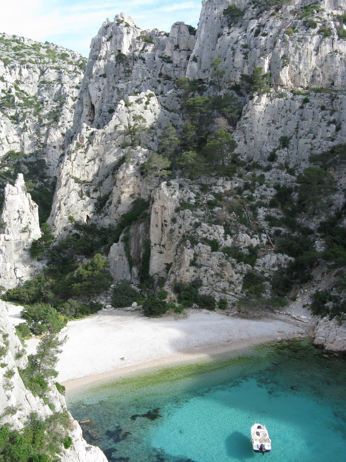 Calanque d'En Vau au petit matin: y a encore dégain!