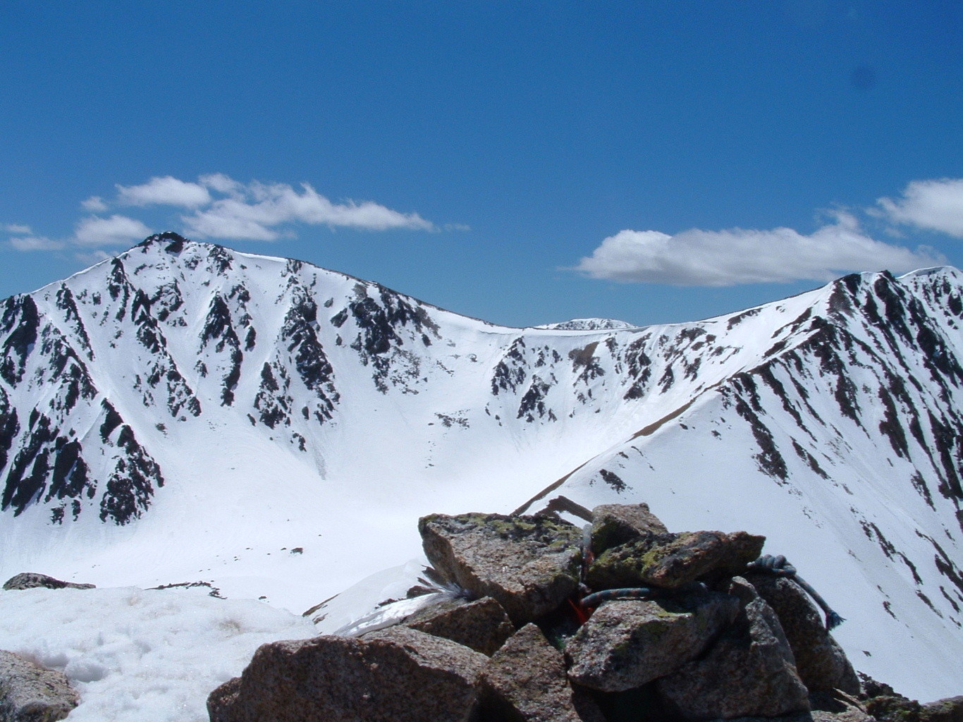 Pic de Valletes, premier des Pics de Font Negra et arete depuis le pic de la mine