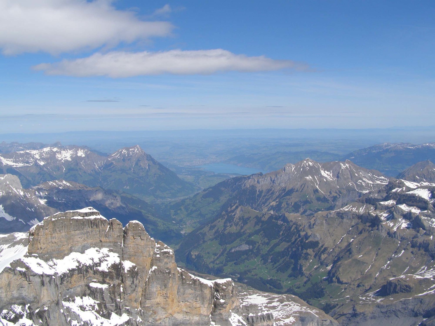 Panorama mozzafiato con il lago di Thun...