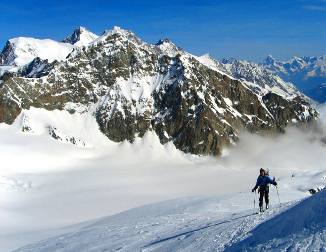 Alphübel, Täschhorn, Allalinhorn, Dom, Nadelhorn, Lentzspitze...