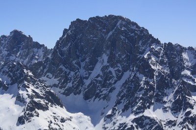 L'impressionnante paroi NW de l'Ailefroide