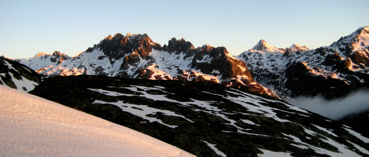 Les Aiguilles d'Argentière au lever du soleil