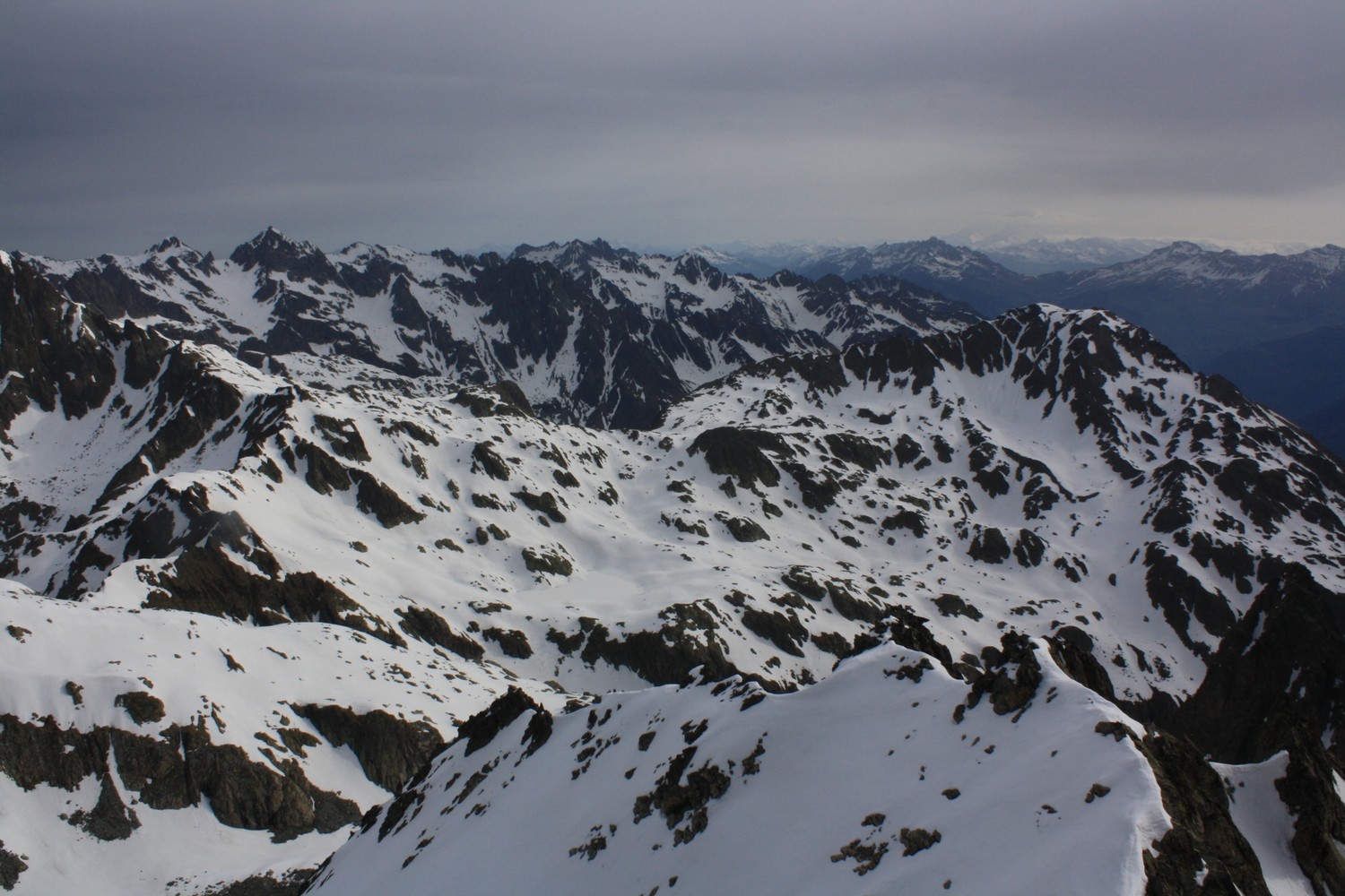 De l'Aiguille d'Olle, vers le NE