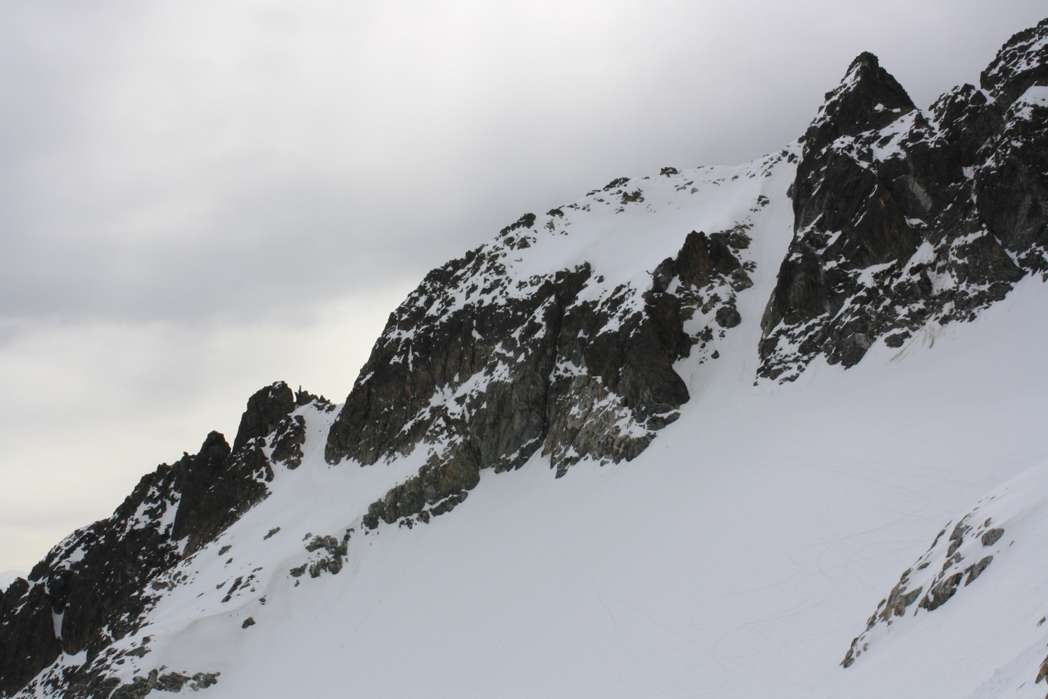 L'Aiguille d'Olle et son petit couloir NW