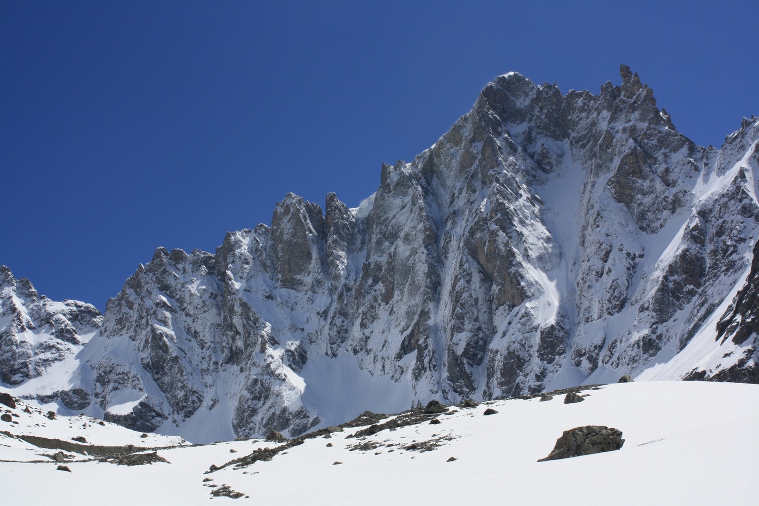 Le versant NW du Dôme de Neige des Ecrins