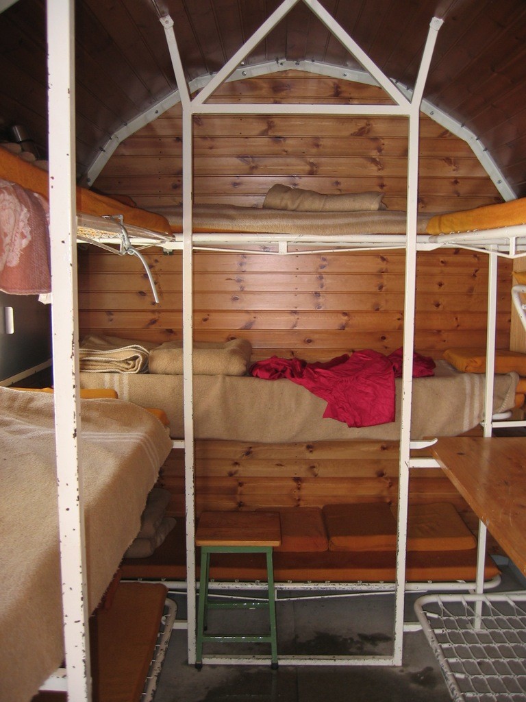 Intérieur du Bivouac de Zan