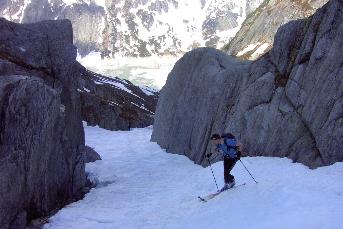 montée raide dans le couloir