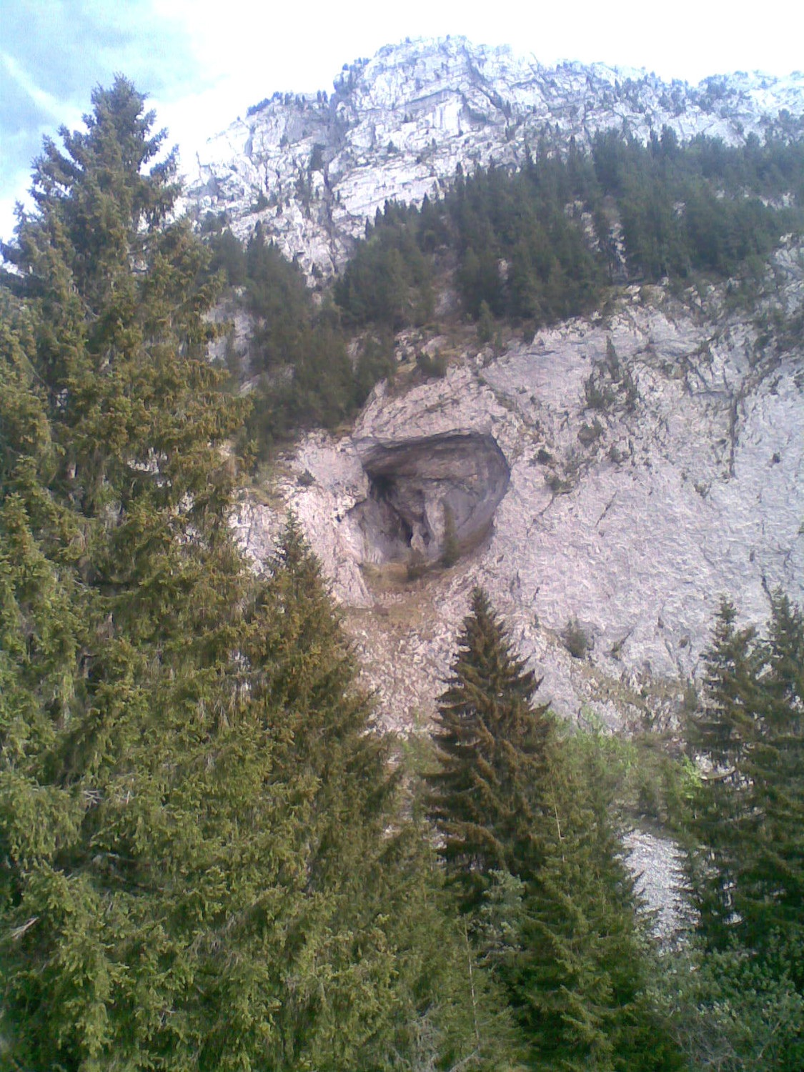 Grotte - Massif du Bargy