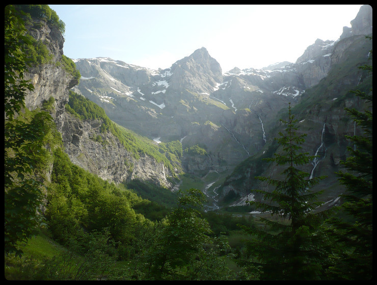 De retour au pied du Pas du Boret, le Bout de Monde se déploie, majestueux