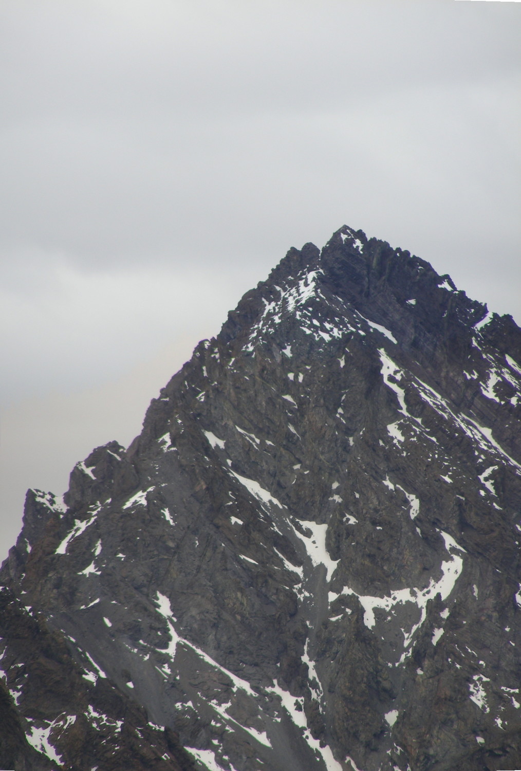 Zoom sur l'arête N du Cerro Caracoles