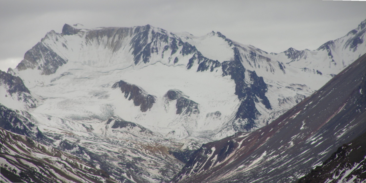 Zoom a la cara S del Nevado del Cuevas