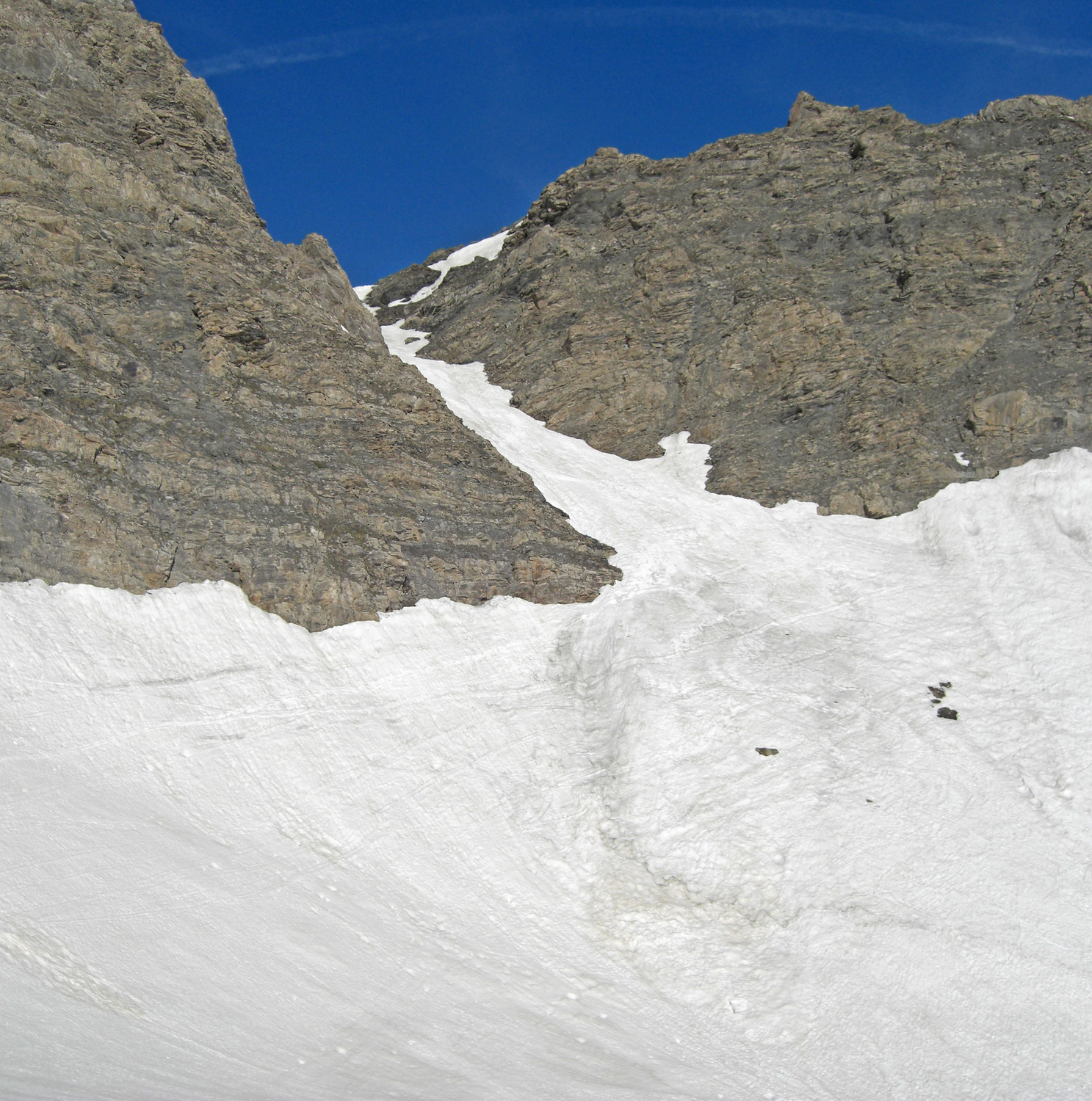 Enneigement excellent de la face E de la Brêche