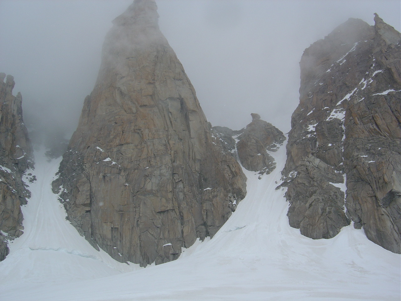 Le couloir S du Carabinier à droite du Grand Cap