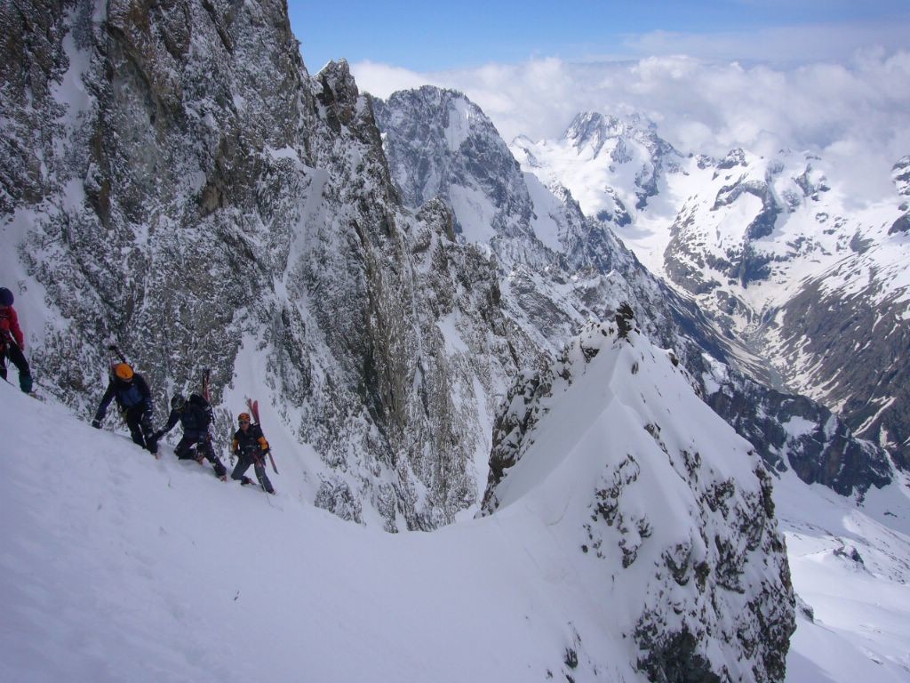 la petite arête d'où l'on découvre la sortie