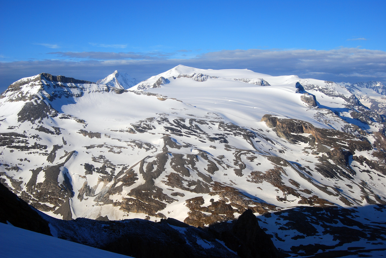 La Pointe de la Rechsse 3212 m a sinistra, vista salendo alla Grande Casse.