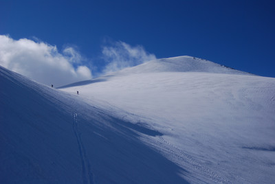 La Pointe Mathews 3783 m vista dal Grands Couloirs alla Grande Casse. La Pointe Mathews 3783 m vista dal Grands Couloirs alla Grande Casse.