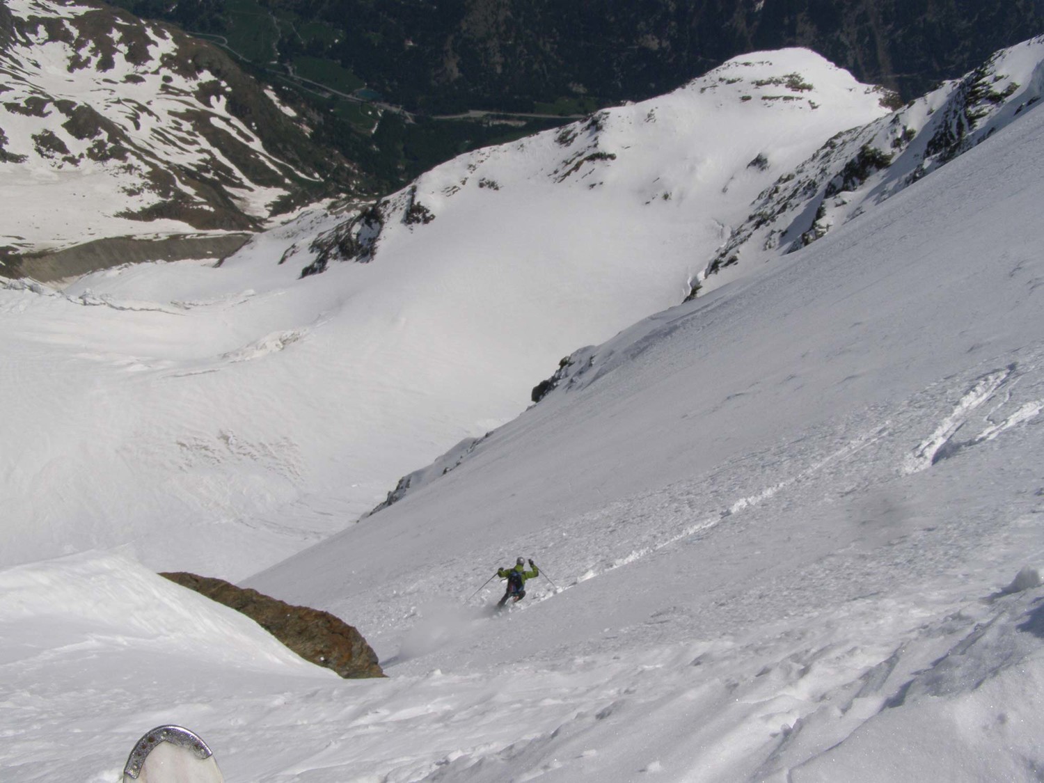 Gigi disegna le prime curve in parete...adrenalina!!!
