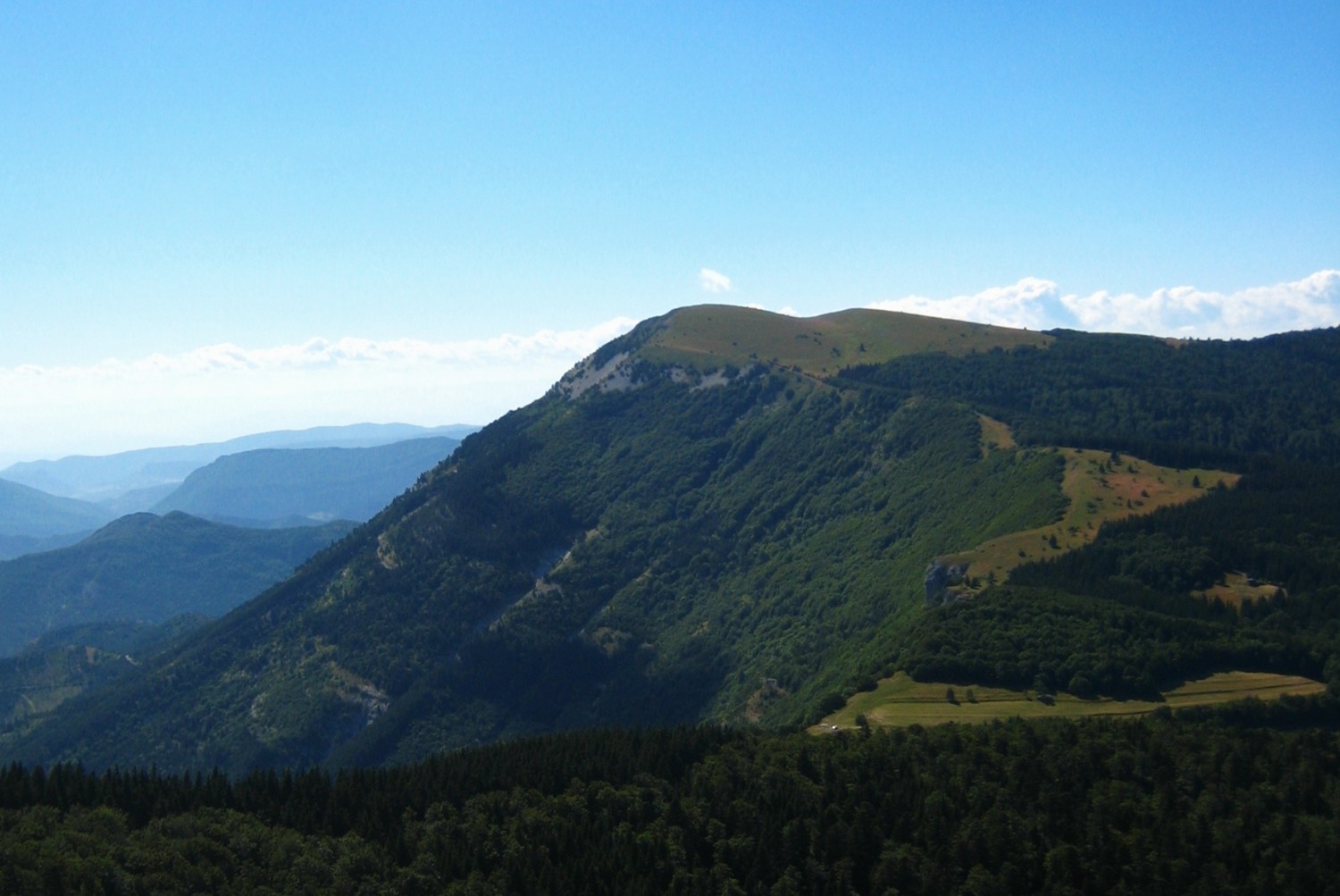 Le But Saint-Genix vu du But de l'Aiglette