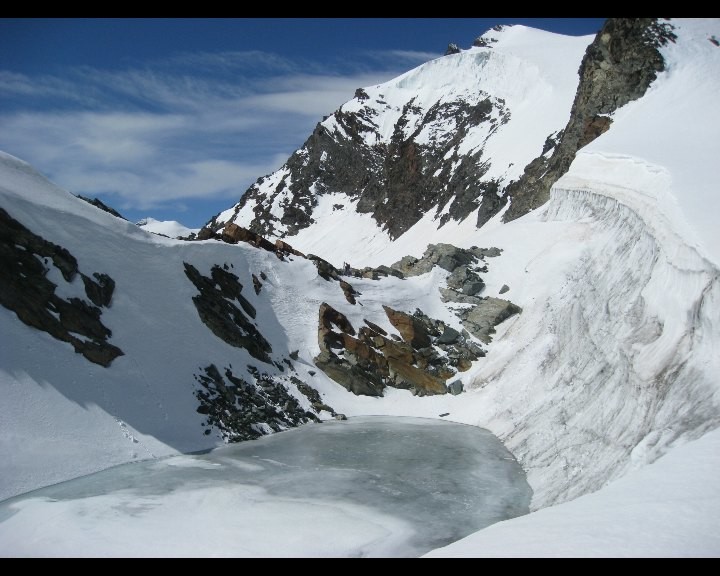 Passage du lac au Hangendegletscherjoch