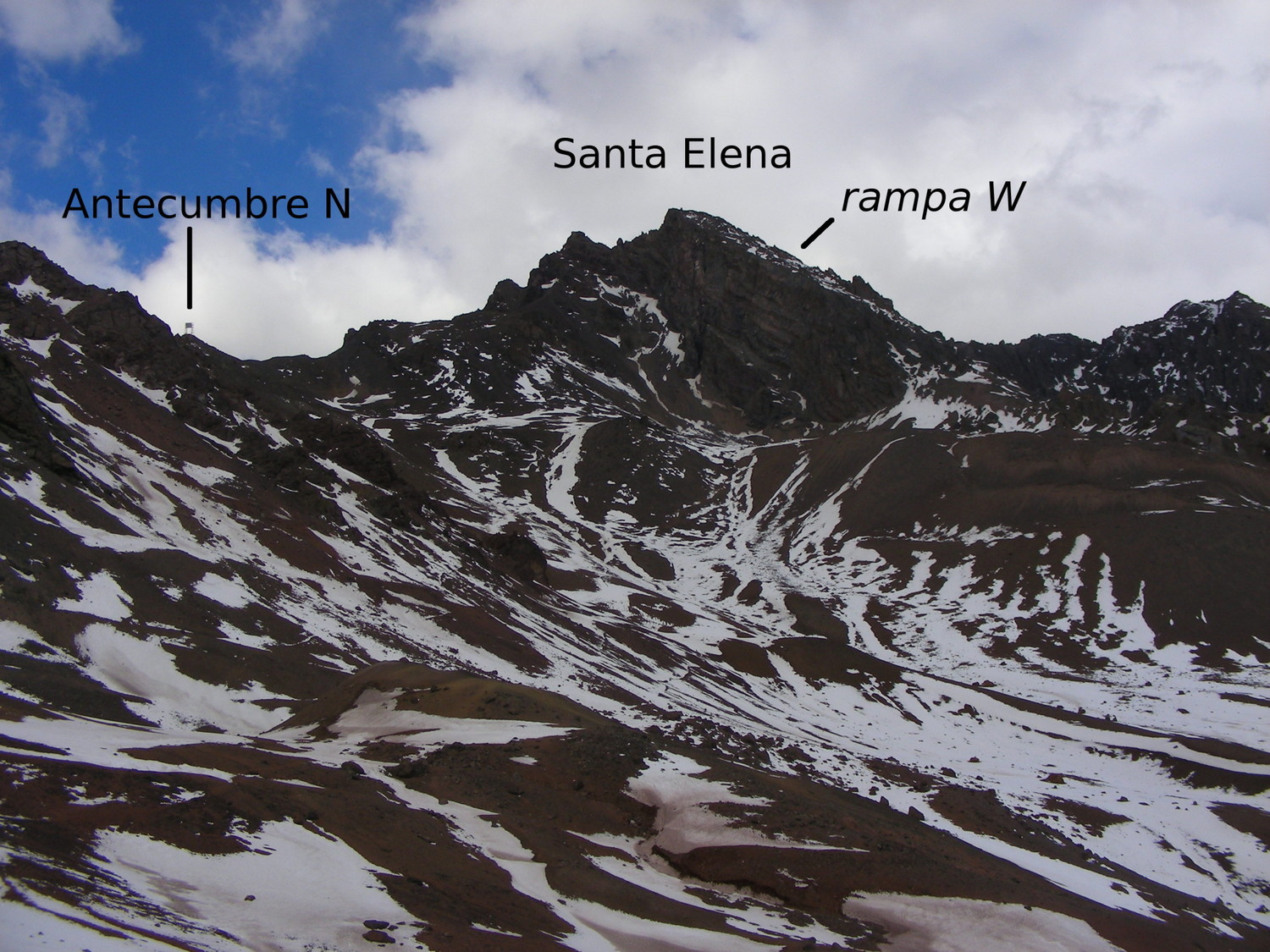 El Santa Elena visto desde el NW (mayo 2009)