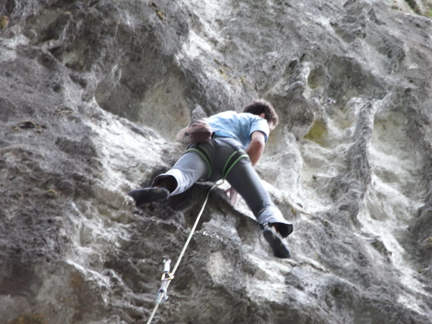 Nico après le crux, yapluka arriver jusqu'à la chaine 10m plus haut
