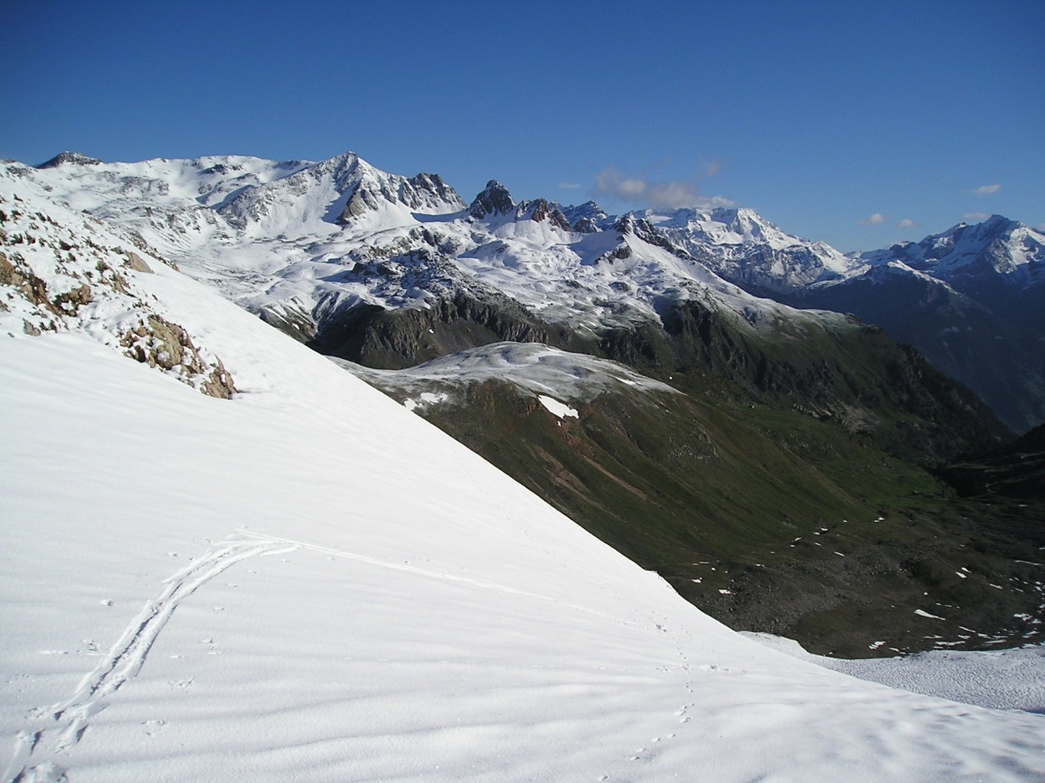 Pointe des Sarrasins et Péclet/Polset au fond