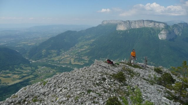 Pauline au sommet de la petite dent nord