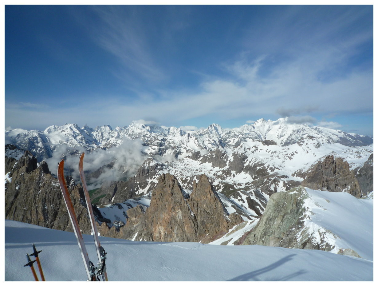 avec la vue sur les Ecrins