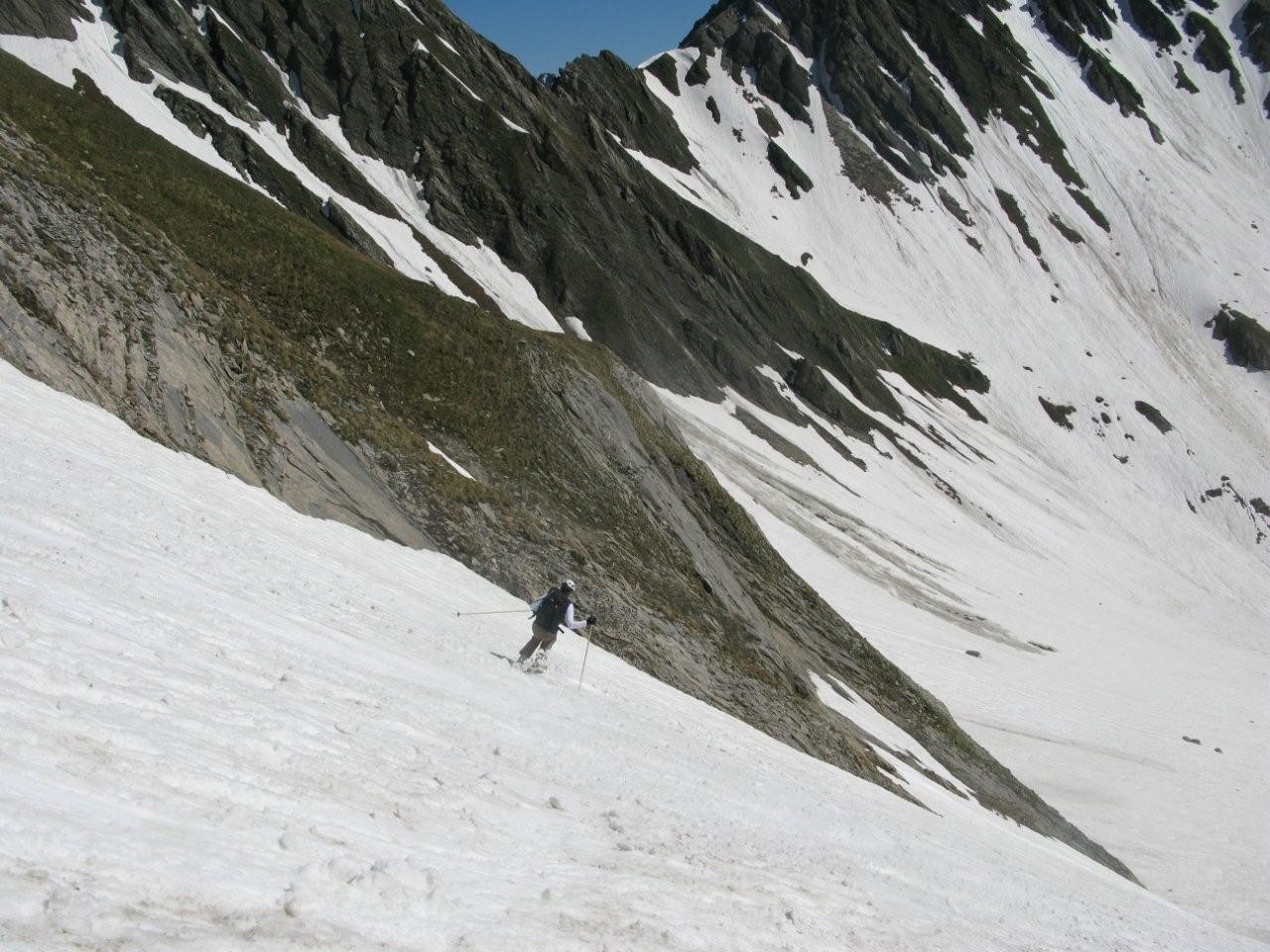 Descente du couloir NE des Sasses
