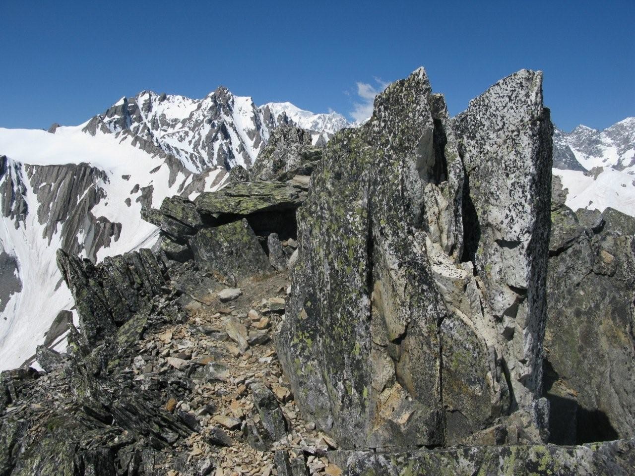 Sommet du Pain de Sucre (Mont-Blanc, Sasses,Golliat)