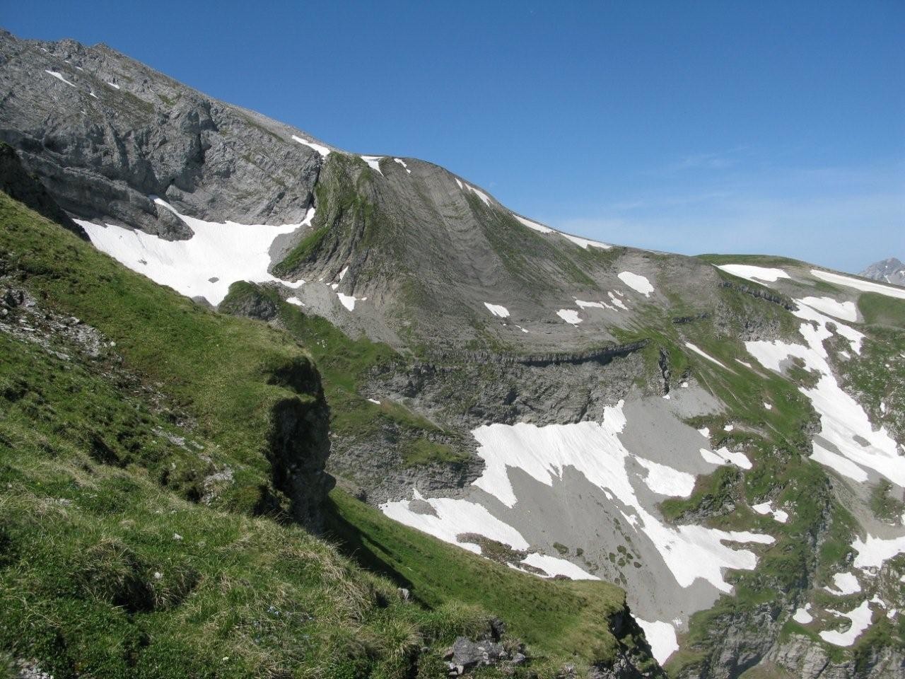 sommet 2478 m. areu